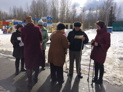 Акция «прогулка с врачом» прошла в гп. Пойковский на территории парка «Югра» Акция «прогулка с врачом» прошла в гп. Пойковский на территории парка «Югра»